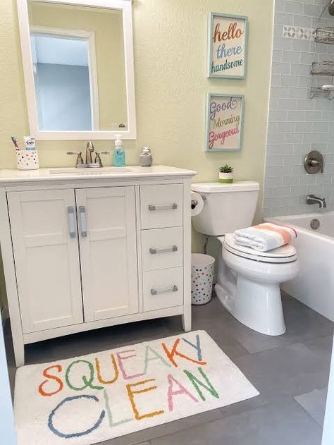 Toddler Girl Bathroom, Unisex Bathroom Ideas, Boy And Girl Shared Bathroom, Toddler Bathroom Ideas, Kid Bathroom Ideas, Brooklyn Bathroom, Boy And Girl Bathroom, Kids Bathroom Boys, Toddler Bathroom