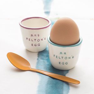 Ceramic Glaze Ideas, Easter Egg Cups, Pottery Idea, Memorable Wedding Gifts, Handmade Presents, Paint Pottery, Egg Cups Holders, Ceramic Egg Cups, Glaze Ideas