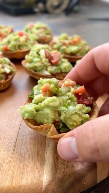 Protein Guacamole, Guacamole Cups, Quick Snack Ideas, Smoothie Prep, Quick Snack, Gluten Free Dairy Free Recipes, Quick Snacks, Snack Ideas, Dairy Free Recipes