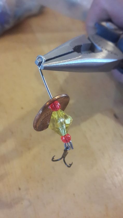 Fishing Crafts, Homemade Fishing Lures, Diy Fishing Lures, Trout Fishing Tips, Fishing Hacks, Diy Fishing, Bass Fishing Lures, Bass Fishing Tips, Lure Making