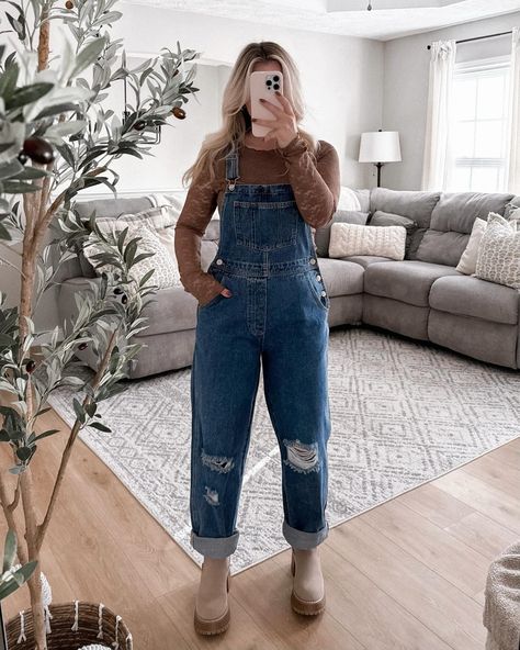 Adding denim to our overall collection 🤎🤠 — new arrivals launching 10.13 at 10am cst!! Lace Undershirt, Jumper Outfits, Farm Clothes, Overalls Outfit, Country Fashion, Short Leggings, Tops Fall, Denim Overalls, Mom Outfits