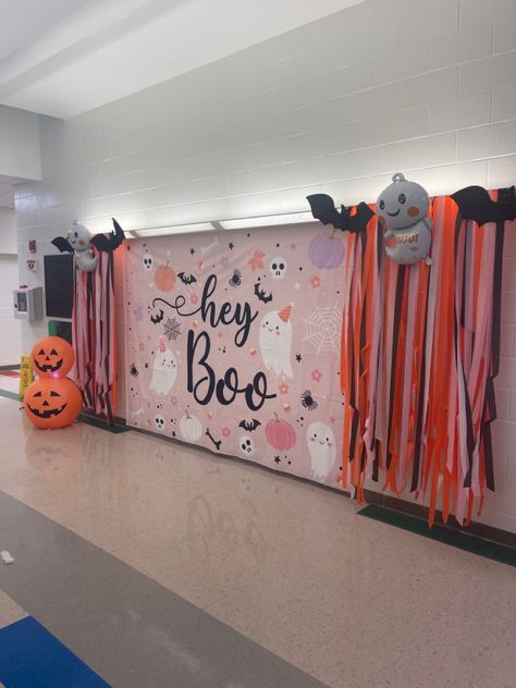 Party Entrance idea I designed for an elementary school PTA dance. School Gym Halloween Decorations, School Trick Or Treat Stations, Student Council Halloween Ideas, Halloween Class Party Decorations, Middle School Halloween Dance Ideas, Fall Dance Decorations School, School Gym Dance Decorations, Elementary School Halloween Dance Decorations, Halloween Hallway Ideas For School