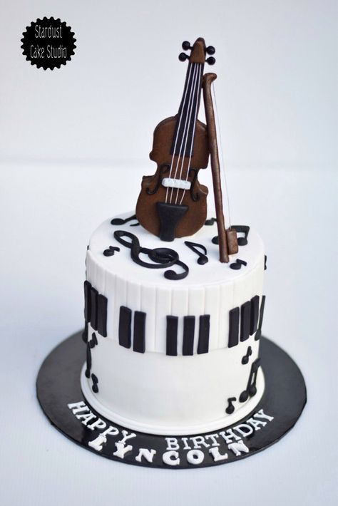 Music Cake Ideas, Violin Cake, Guitar Birthday Cakes, Debut Cake, Piano Cakes, Music Birthday Party, Music Cakes, Happy Birthday Clip Art, Music Cake