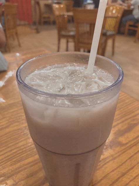 Horchata Horchata Aesthetic, Agua Horchata, Horchata Recipe, Angelica Maria, Puerto Morelos, Fotos Aesthetic, Favorite Drinks, Glass Of Milk, Tik Tok