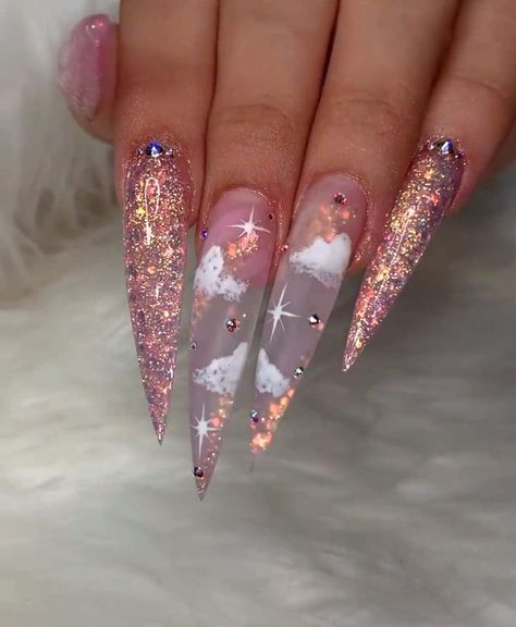 Stilleto Nails Designs, Clear Acrylic Nails, Stiletto Nails Designs, Long Acrylic Nails Coffin, White Nail Designs, White Nail, Bling Acrylic Nails, Nail Designs Glitter, Luxury Nails