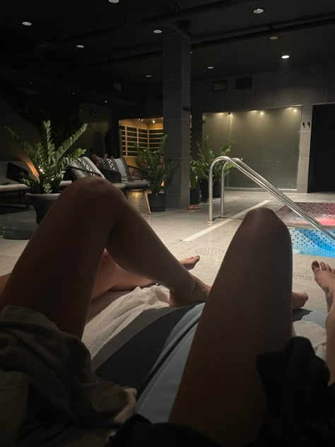 Spa Day Aesthetic, Couples Spa Day, Hydrotherapy Spa, Best Friend Aesthetic, Weekend Aesthetic, Couples Spa, Friend Aesthetic, Spa Girl, Spa Holiday