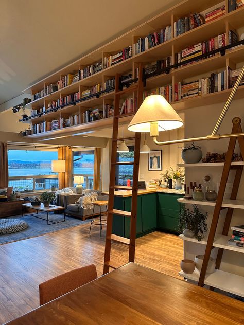 All About Books, Public Libraries, Media Studies, About Books, Dream Apartment, Dream House Interior, House Room, Apartment Inspiration, Home Library