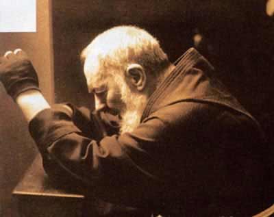 Padre Pio Saint Quotes, Catholic Quotes, Prayer Warrior, Catholic Prayers, Papa Francisco, Blessed Mother, Religious Quotes, Spiritual Inspiration, Catholic Faith