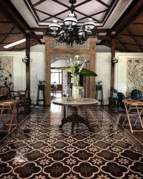 Vintage Revival Interior Design, Jawa Classic, Filipino Interior Design, Zen Interiors, Spanish Decor, Chinese Interior, Asian Interior, Interior Design Your Home, Asian Architecture