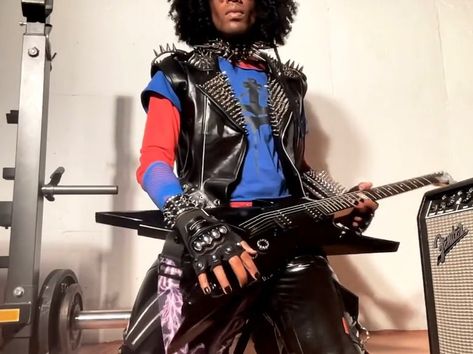 Cai Crisis, Hobie Brown Cosplays, Spider Punk Costume, Hobie Brown Cosplay, Hobie Cosplay, Spiderpunk Cosplay, Alt Black Boy, Hobie Brown, Spider Punk