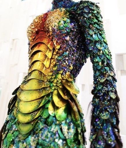 Chameleon Inspired Fashion, Reptile Fashion, Snake Costume, Fashion Souls, Fashion Displays, Hollywood Costume, Mardi Gras Costumes, Mermaid Costume, Ballet Dress