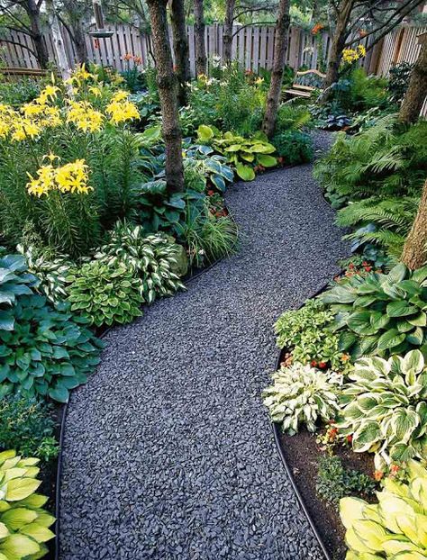 Gravel is a lovely choice for a path. It is easy to maintain and makes the most lovely crunching sound underfoot. Backyard Simple, Small Landscaping, Backyard Landscapes, Landscaping Backyard, Walkway Landscaping, Pathway Landscaping, Walkways Paths, Small Ideas, Landscaping Simple