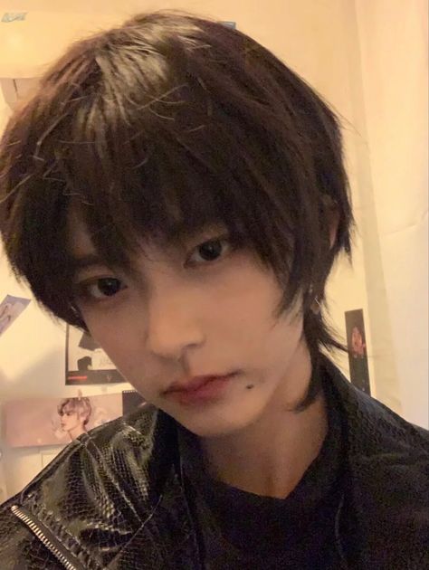 Trans Boy Haircut, Asian Haircut, Asian Short Hair, Hair Inspiration Short, Shot Hair Styles, Anime Hair, Hair Reference, Short Hair Haircuts, Boys Haircuts