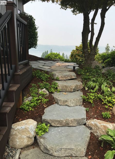 Boulder Stairs Natural Stones, Natural Stone Stairs Outdoor, Stone Steps On Hill, Stone Stairs Outdoor, Rustic Design Home, Natural Stone Stairs, Diy Bedroom Makeover, Grass Patio, Yard Garden Design