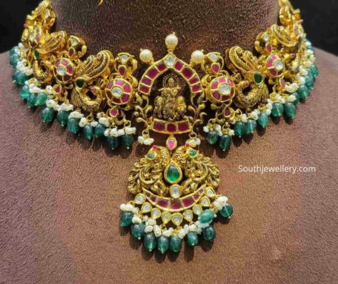 Gold Necklace Set Bridal Latest Design, Nakshi Design, Nakshi Necklace, Heavy Jewelry, Gold Haram, Wedding Jewelry Sets Bridal Jewellery, Classic Jewellery, Indian Wedding Jewelry Sets, Delicate Gold Jewelry