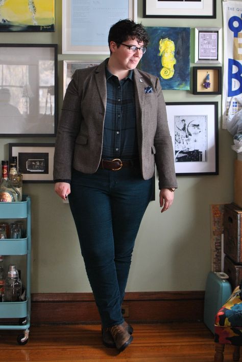 Gender Fluid Fashion Plus Size, Butch Fashion Plus Size, Plus Size Lesbian Fashion, Plus Size Masc Fashion, Jasmine Photoshoot, Soft Butch Lesbian Style, Plus Size Nonbinary Fashion, Butch Outfits, Butch Lesbian Fashion