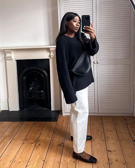 16 Autumn Flat-Shoe Outfits You'll Want to Wear on Repeat | Who What Wear UK Mary Jane Flats Outfit, White Jeans Outfit Spring, Aw Outfits, Cream Wide Leg Trousers, Mary Jane Outfit, Mary Janes Outfit, Style White Jeans, Mary Jane Shoes Outfit, Flat Shoes Outfit