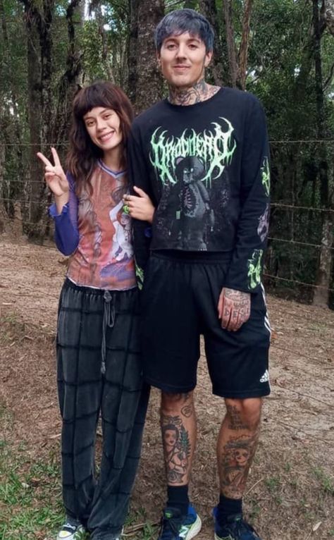 Oli Sykes Fashion, Bring Me The Horizon Oliver Sykes, Bring Me The Horizon Outfit, Bmth Outfit, Bring The Horizon, Oil Sykes, Oli Skyes, Metalcore Style, Alissa Salls