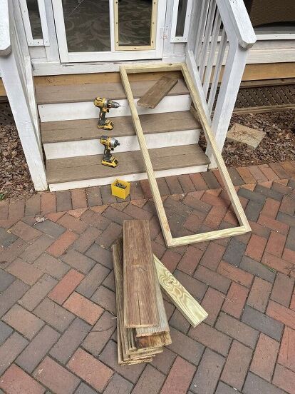 Our new puppy is learning to use the indoor ramps I made...Project and picture of my dog are over here at this project:https://www.hometalk.com/diy/craft/pet-stuff/homemade-dog-ramp-44366370I decided to put one outback, to allow her to run outside and come back and bark to be let back in.... since it is too cold to wait with her 4x a day.Here is what I am dealing with... We have a dog door already. I wanted something on the hinge side so eventually she could just use the dog door. Fo… Indoor Ramps Instead Of Stairs, Dog Ramp Diy Easy, Diy Ramp For Dogs, Diy Dog Ramp For Stairs Outdoor, Outdoor Dog Ramp For Stairs, Front Porch With Ramp, Wood Ramp Design, Outdoor Dog Ramp, Dog Stairs Diy