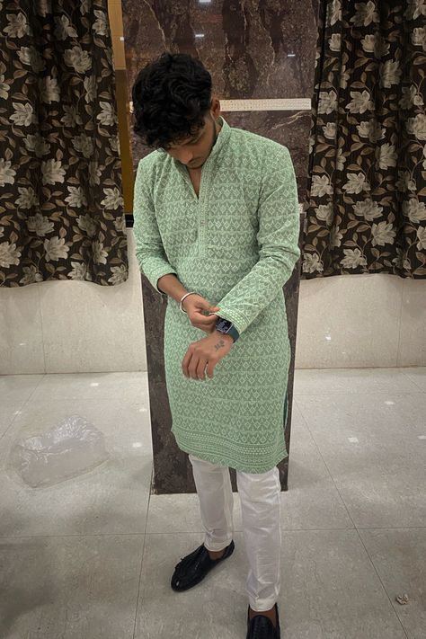 Traditional Dress Poses, Kurta Designs Men's, Men Aesthetic Outfits, Dress Poses, Couple Shadow, Dudu Bubu, Asthetic Picture White And Black, Camera Cartoon, Male Portrait Poses