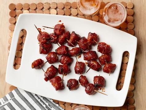 Get Food Network Kitchen's Bacon-Wrapped Water Chestnuts Recipe from Food Network Big Game Appetizers, Bacon Wrapped Water Chestnuts, Chestnut Recipes, Sugar Dress, Holiday Appetizers Easy, Sweet Glaze, Bacon Appetizers, Water Chestnuts, Party Dips