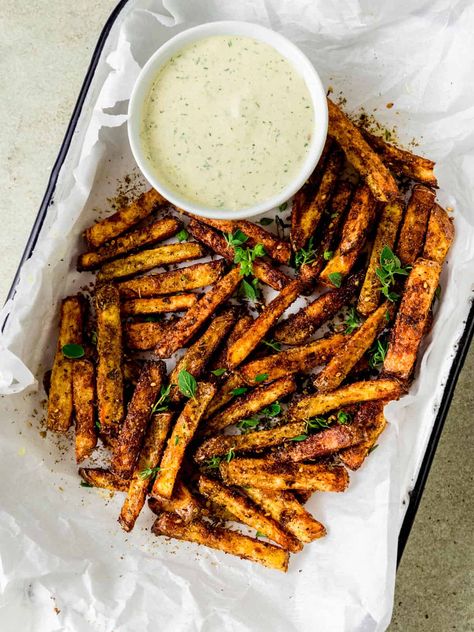 Baked Za'atar Fries - The Little Ferraro Kitchen Za'atar Recipe, Sumac Onions, Turkish Pide, Mediterranean Snacks, Grilled Chicken Marinade, Kebabs On The Grill, Avocado Hummus, Za Atar, Healthy Snack Options