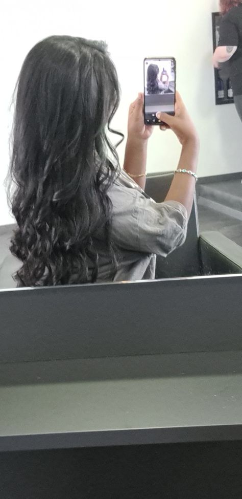 Straight Hair With Curls At End, Straight With Curls At The End, Long Hair With Curls At End, Curly Ends Straight Hair, Straight With Curled Ends, Straight Hair With Curly Ends, Curly Iron Hairstyles, Straight Hair Curled Ends, Curls For Straight Hair