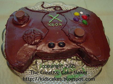 Game Cakes For Boys, Controller Cake, Xbox Cake, Video Game Cakes, Special Birthday Cakes, Cake Maker, Cake Decorator, Kids Party Food, Xbox Controller