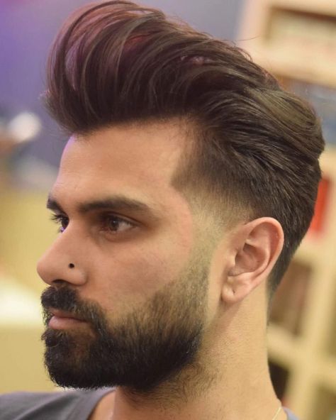 Medium length hairstyles for men. Read now Medium Length Mens Hair, Men With Medium Length Hair, Mens Medium Hair, Pushed Back Hair, Badass Hairstyles, Male Hair Styles, Type Of Face, Cut Boy, Mens Hair Styles