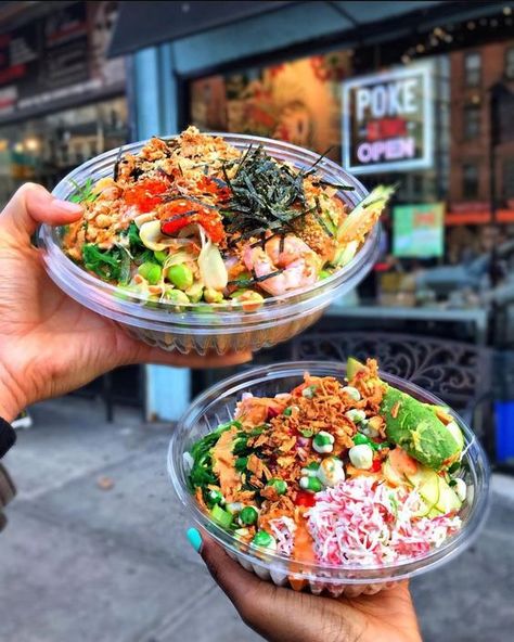 Poke Restaurant Design, Poke Bowl Photography, Poke Bowl Restaurant, Hawaiian Bowl, Poke Restaurant, Poke Bar, Sushi Take Out, Hawaiian Poke Bowl, Healthy Food Branding