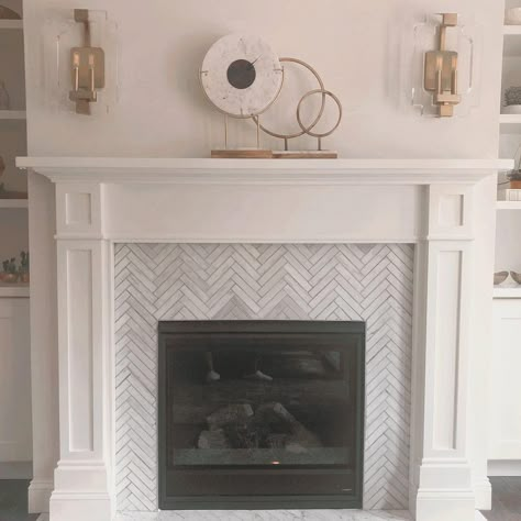 Herringbone Fireplace Surround Ideas -samaan_design_group Herringbone Fireplace, Rustic Farmhouse Fireplace, Wood Fireplace Surrounds, Tall Fireplace, Stone Fireplace Surround, Marble Fireplace Surround, Fireplace Tile Surround, White Fireplace, Farmhouse Fireplace