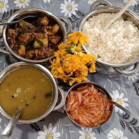 Daily meals . Dal Bhat, Nepali Food, Cooking Techniques, Daily Meals, Geography, Around The World, Cooking Recipes, The World