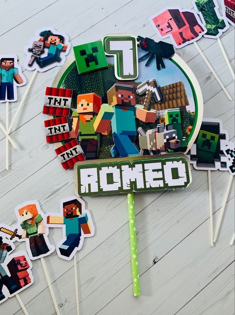 Shower Minecraft, Minecraft Cake Topper, Minecraft Box, Minecraft Party Decorations, Harry Birthday, Minecraft Cake, Minecraft Birthday, Minecraft Party, Elegant Cakes