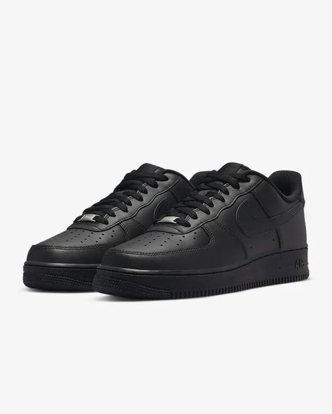 Black Air Force 1, Black Nike Sneakers, Jordan Model, Nike Models, Nike Air Force 1 07, Air Jordan 3, Mens Nike Air, Jordan 3, Triple Black