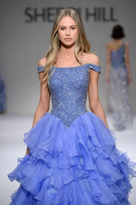 Sherri Hill Runway, Creating Outfits, Dreamy Gowns, Matric Dance, Sherri Hill Prom Dresses, Dress Sketches, Runway Dresses, Sherri Hill, Pageant Dresses