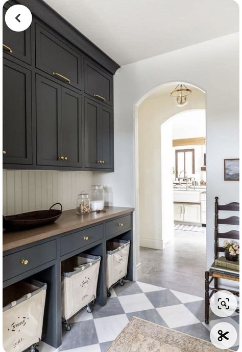 Transitional Mudroom, Mudroom Decor Ideas, Lady Decluttered, Mudroom Decor, Laundry Room Closet, Dark Wood Cabinets, Modern Laundry Rooms, Pantry Closet, Laundry Room Cabinets