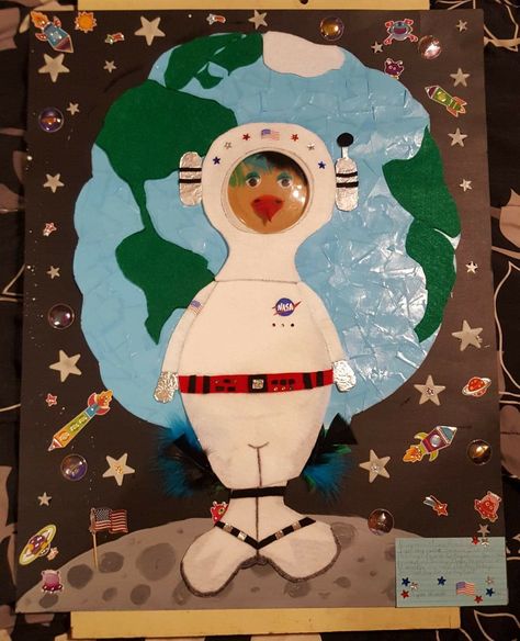 Astronaut Turkey Disguise, Space School Project, Disguised Turkey, Turkey Kindergarten, Disguise A Turkey Project, Turkey In Disguise, Disguise A Turkey, Toddler Thanksgiving, Turkey Activity