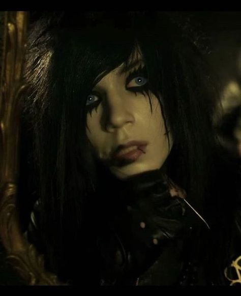 Andy Biersak, Andy Sixx, Emo Scene Hair, Y2k Profile Picture, 2000s Emo, Paradise City, Andy Black, Andy Biersack, Scene Emo