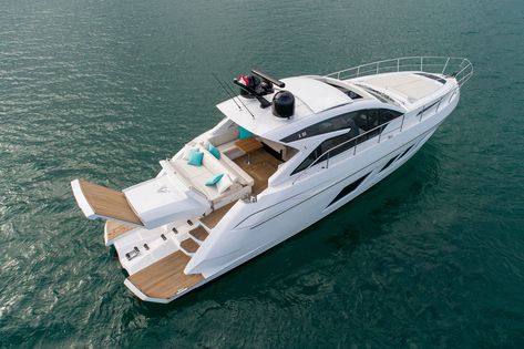 Vacation Luxury, Sport Yacht, Small Yachts, Beach Boat, Its Friday, Yacht Rental, Used Boat For Sale, Yacht Life, Neo Classical