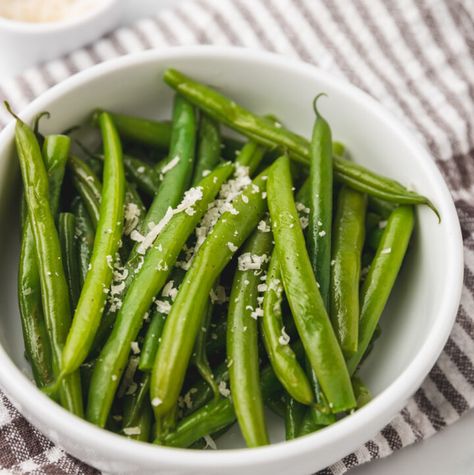 Microwave Green Beans (Steamed Green Beans) - yourcookingbuddy.com Green Beans Steamed, Steam Green Beans, Microwave Green Beans, French Green Beans, Steamed Green Beans, Steamed Vegetables, Sugar Free Recipes, Recipe Images, Yummy Sides