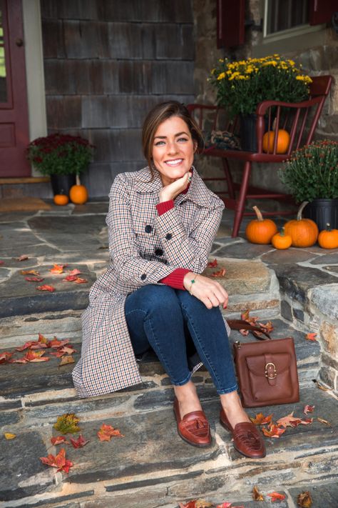 Sarah Vickers, Classy Girls Wear Pearls, Dressy Dress, Wear Pearls, James Patrick, Preppy Fall, Winter Outfits Cold, Look Retro, Classy Girl