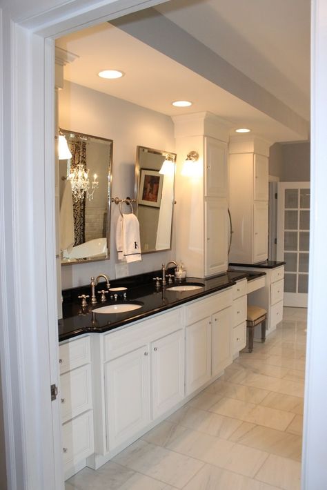 Black bathroom granite countertops - in a large private room White Granite Bathroom, Bathroom Blueprints, Bathroom Cabinet Makeover, Granite Bathroom Countertops, Black Countertop, Granite Bathroom, New Bathroom Designs, White Bathroom Cabinets, Black Countertops