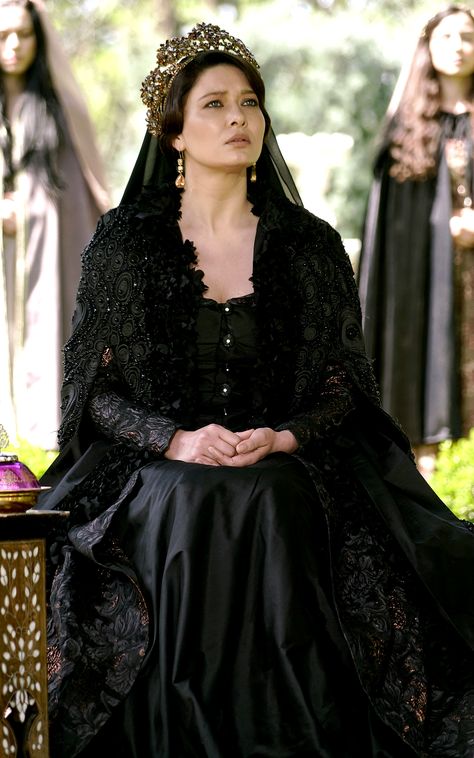 Kösem Sultan - Magnificent Century: Kösem - “The Chamber of Justice (Daire-i adalet)” Season 2, Episode 24 (54) Kosem Sultan Dresses, Muhteşem Yüzyıl Dress, Turkish Sultana Dress, Magnificent Century Kosem, Sultan Kosem, Kosem Sultan Black Dress, Kosem Sultan And Sultan Ahmed, Turkish Tv Series, Reign Fashion