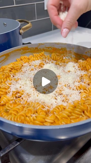 MARIAM | Cookin’ with Mima on Instagram: "Easy Pink Pasta Recipe  6 oz rotini pasta, cooked 2 tbsps olive oil 3/4 cup diced onions, petite diced 2 tbsps garlic, minced 1/4 cup tomato paste (half small can) 1/2 tsp black pepper(or more to taste) 1/2 tsp salt(or more to taste) 1/2 tsp cumin powder 1/2 tsp chili flakes 1 cup heavy cream 1 cup pasta water 3/4 cup grated or shredded parmesan cheese 2 tsp dried parsley ( or 1 tbs fresh) Fresh chopped basil or parsley and parmesan cheese for garnishing." Pink Pasta Recipe, Rigatoni Pie, Rotini Pasta Recipes, Pink Pasta, Lasagna Rollups, Dried Parsley, Pasta Water, Rotini Pasta, Lasagna Rolls