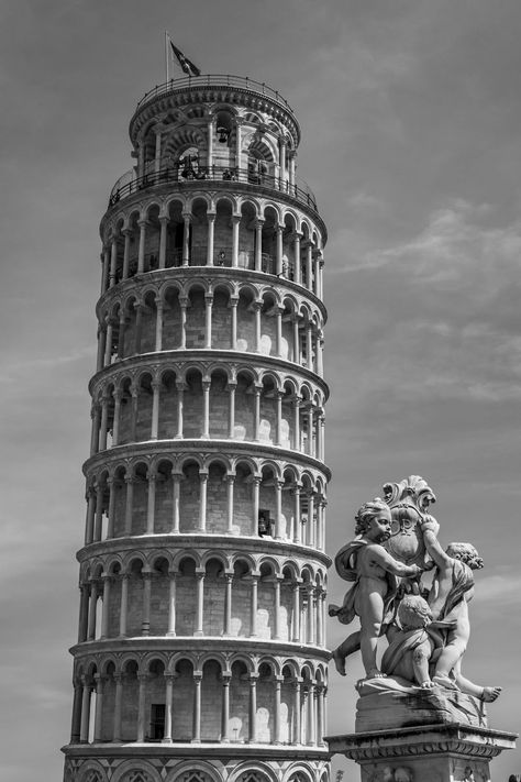 Black and White, Leaning Tower of Pisa in Italy. #photos #photography #photographs #beautiful #travel #aesthetic #Instagram #italy #Europe #Pisa Italy Black And White Photography, Black And White Travel Photos, Travel Aesthetic Black And White, Black And White Photography Aesthetic, Black And Grey Photos, Pisa Aesthetic, Europe Black And White, Black And White Italy, Travel Aesthetic Instagram