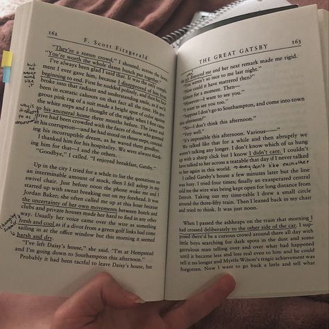 Pretty Annotated Books, Isfj Aesthetic, Annotating Classic Books, The Great Gatsby Book Annotations, Dark Academia Annotated Books, Annotating Poetry Books Aesthetic, Annoting Books, Annotated Books Aesthetic Dark Academia, Annotation Aesthetic