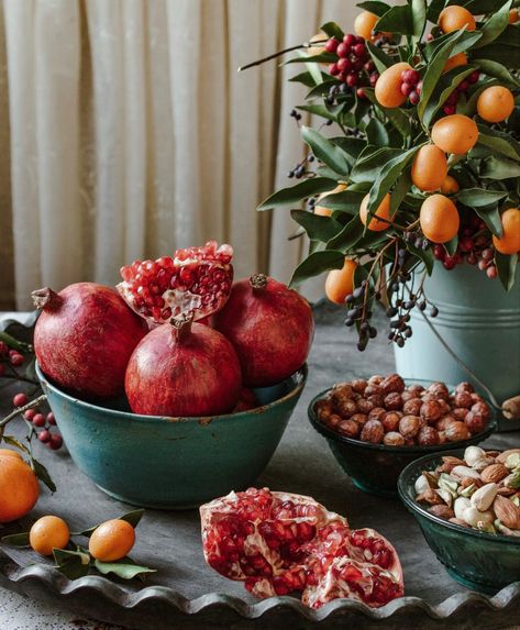 Yalda Design, Nowruz Crafts, Yalda Night, 17k Followers, Herbal Healing, Flower Art Images, Home Organization Hacks, Flower Phone Wallpaper, World Cultures