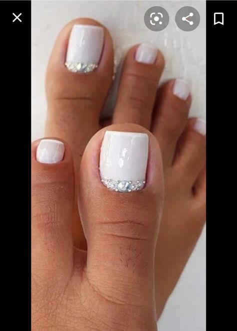 Beach Wedding Nails, Bachelorette Nails, Wedding Toe Nails, Wedding Nails Short, Wedding Pedicure, Easy Toe Nail Designs, Wedding Toes, Simple Toe Nails, Wedding Nails Bridesmaid