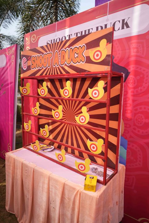 Carnival Stalls, Mehandi Function, Carnival Event, Beautiful Wedding Decorations, Mehndi Decor, Birthday Activities, Interactive Art, Carnival Games, Game Ideas