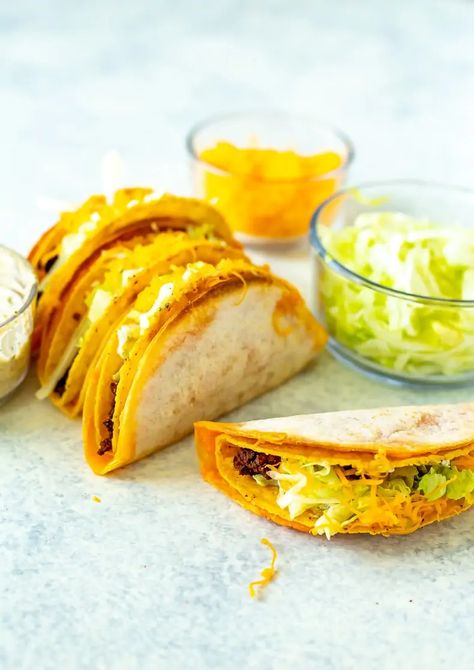 Cheesy Gordita Crunch Copycat Recipe - The Girl on Bloor Crunch Recipe, Leftover Beef, Broccoli Cheddar Soup, Meal Prep Bowls, Bread Bowls, Meal Prep For The Week, Copycat Recipe, Easy Dinners, Food Restaurant